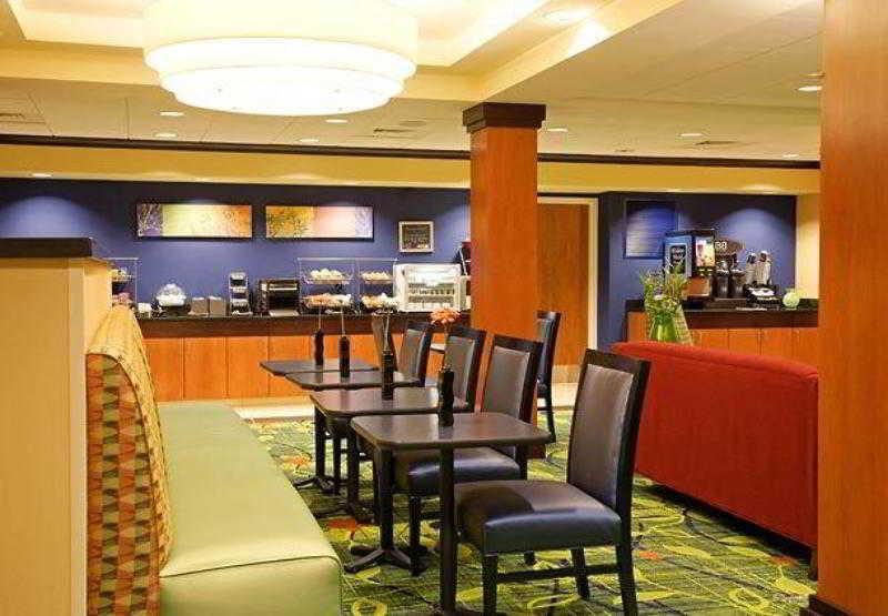 Fairfield Inn & Suites Hooksett Manchester Restaurant foto